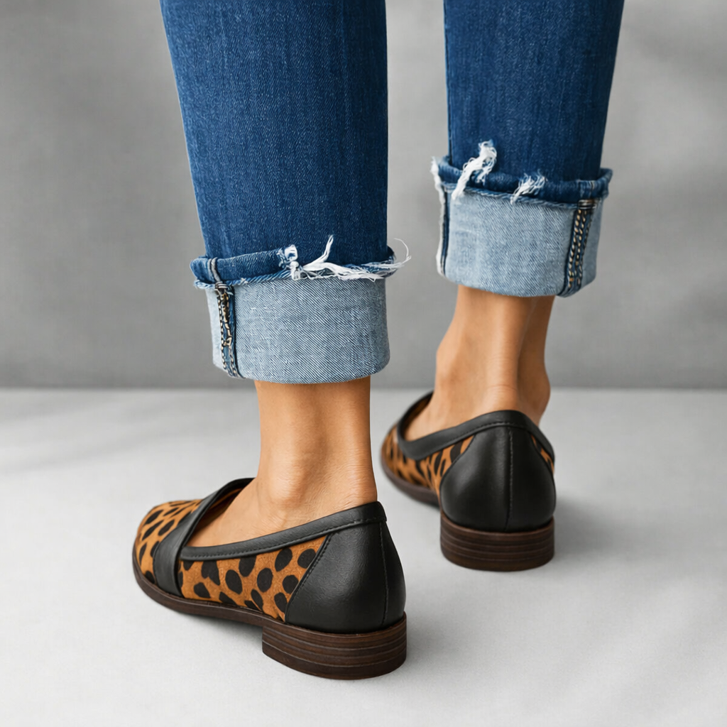 Aura | Women's Workwear Sleek Toe Loafers