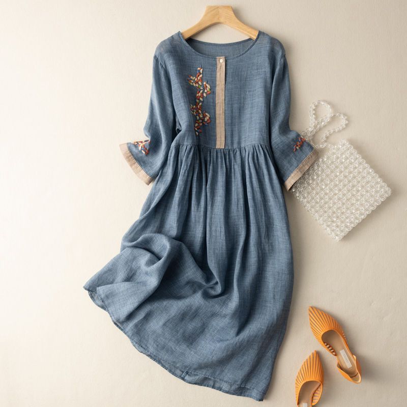 Piera | Women's Midi Embroidered Lace Casual Dress
