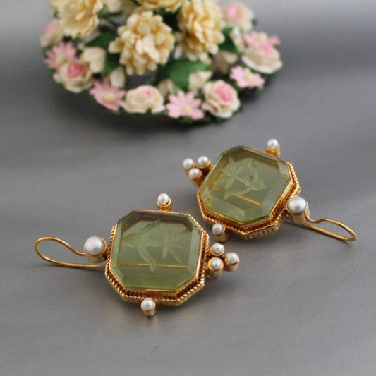Valenda | Women's Retro Green Pearl Earrings