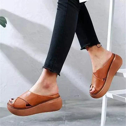 Garnet | Women's Casual Flat Cushioned Sandals