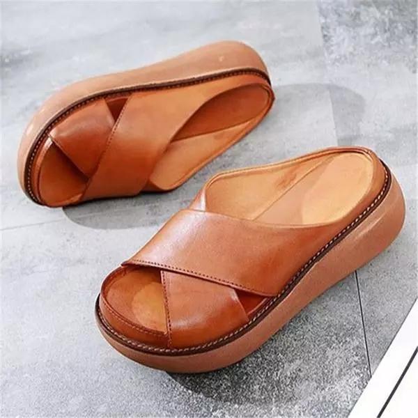 Garnet | Women's Casual Flat Cushioned Sandals