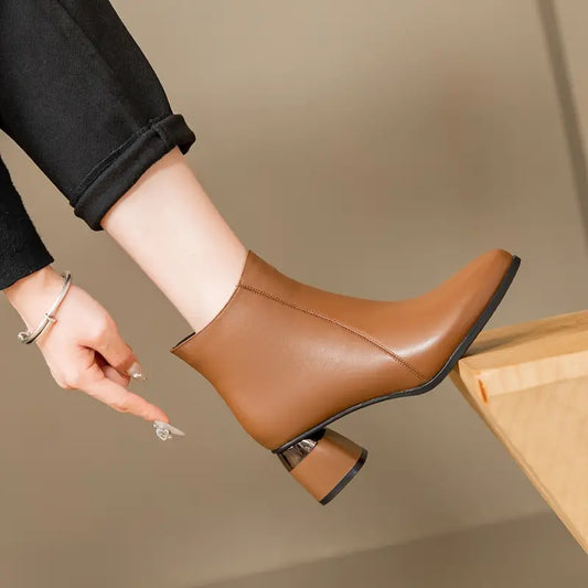 Hippolyta | Women's Workwear Ankle Classic Boots
