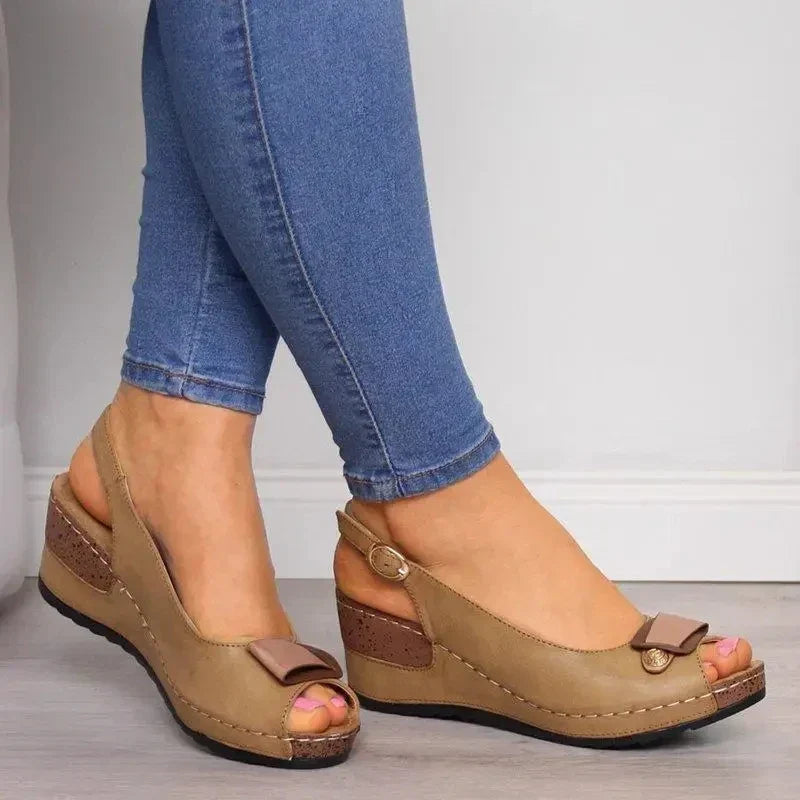 Larkspur | Women's Casual Cushioned Sandals